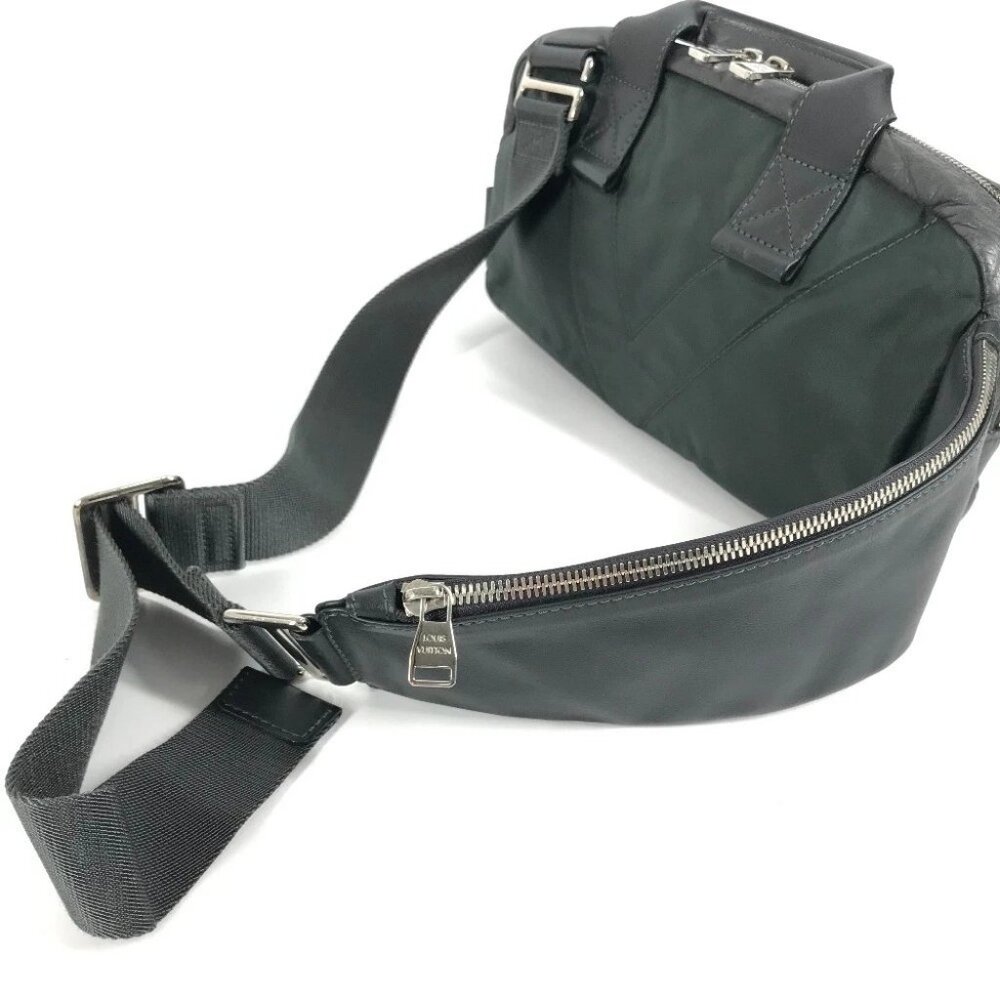 LOUIS VUITTON M50445 V line Fast Belt Bag Crossbody Bags body bag Leather gray - Picture 13 of 16